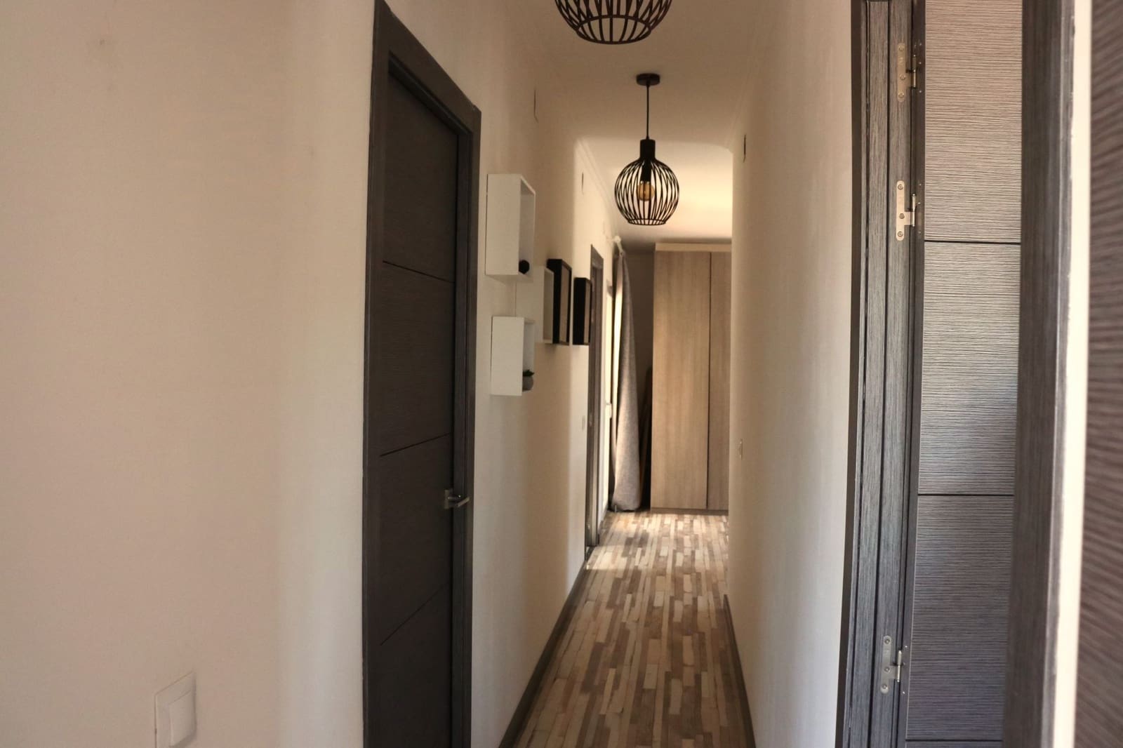 5 slaapkamer Villa te koop in Lliria met zwembad garage - € 280.000 (Ref: 9472278)