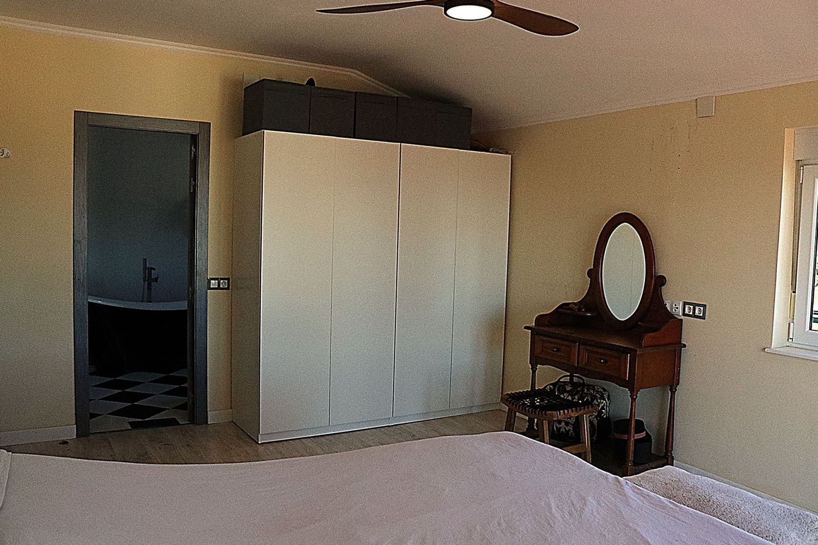 5 slaapkamer Villa te koop in Lliria met zwembad garage - € 280.000 (Ref: 9472278)