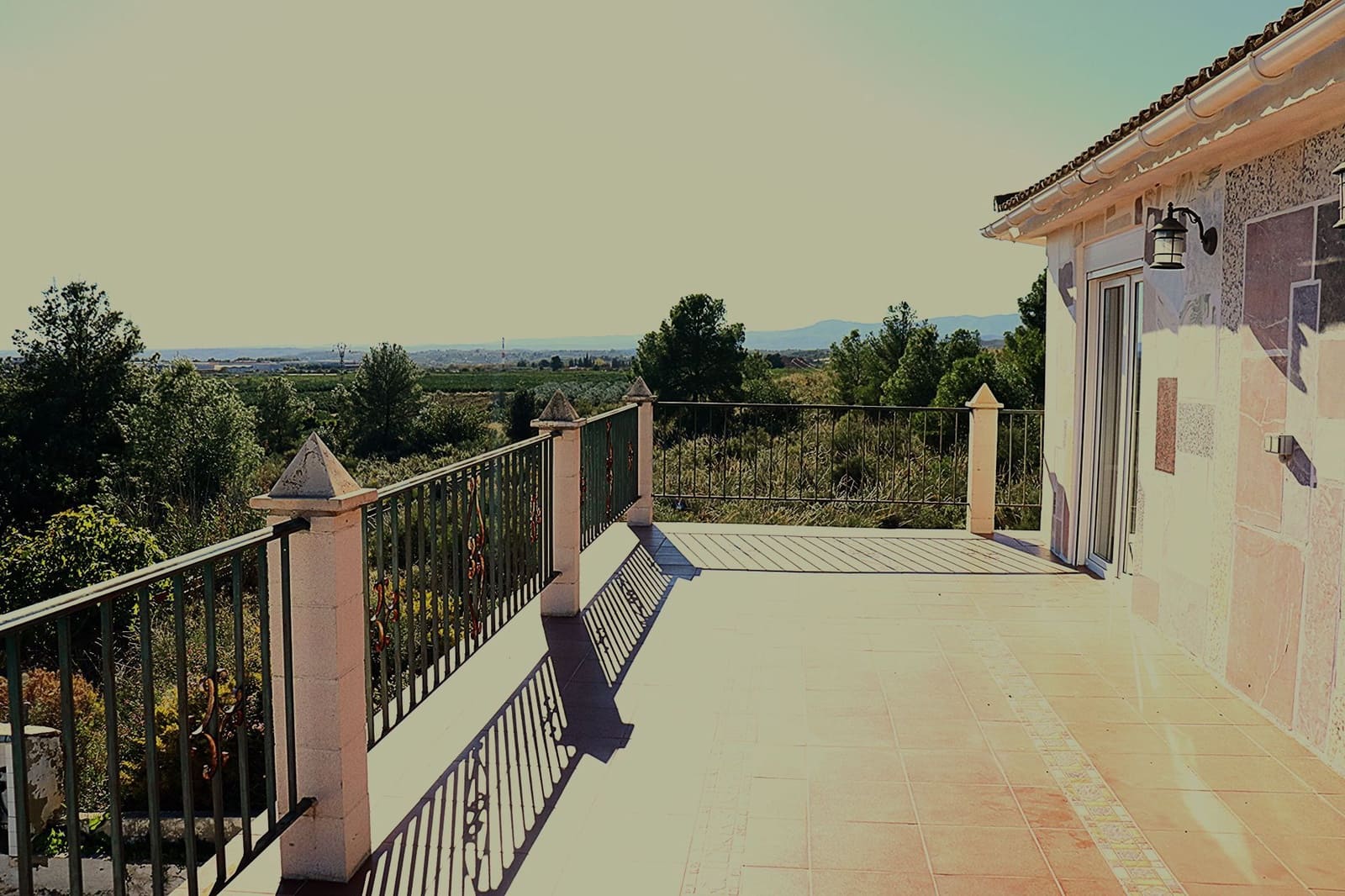 5 slaapkamer Villa te koop in Lliria met zwembad garage - € 280.000 (Ref: 9472278)