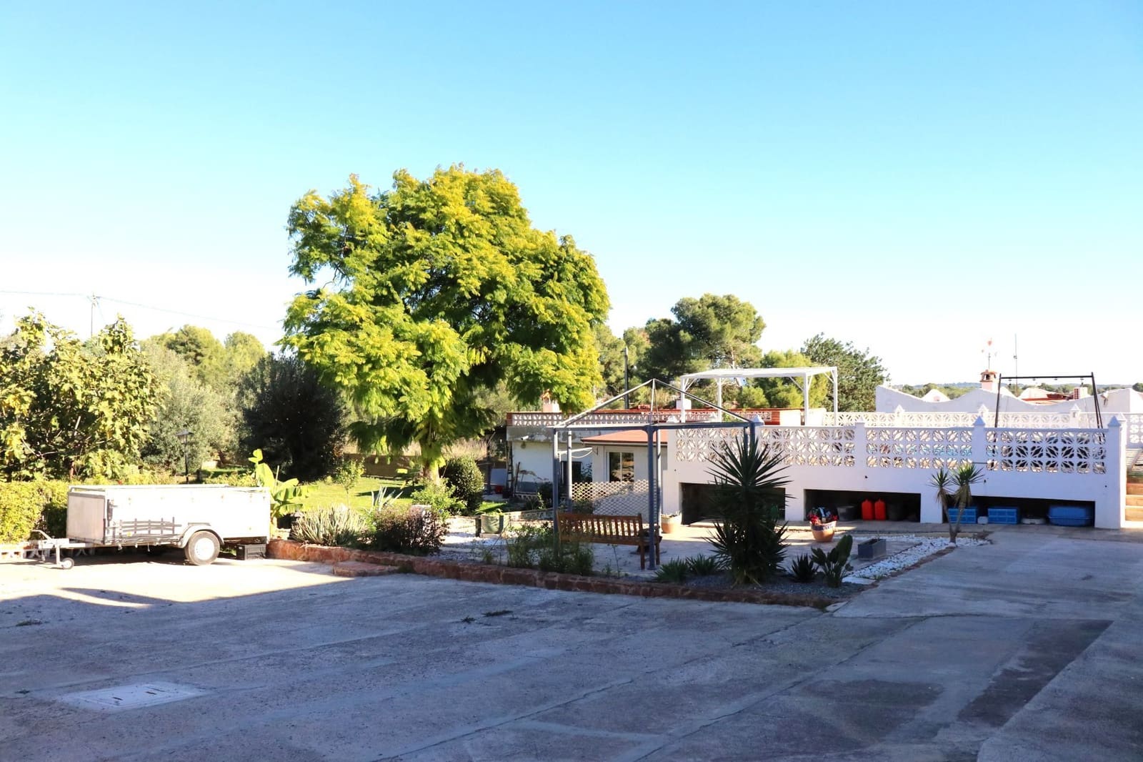 5 slaapkamer Villa te koop in Lliria met zwembad garage - € 280.000 (Ref: 9472278)