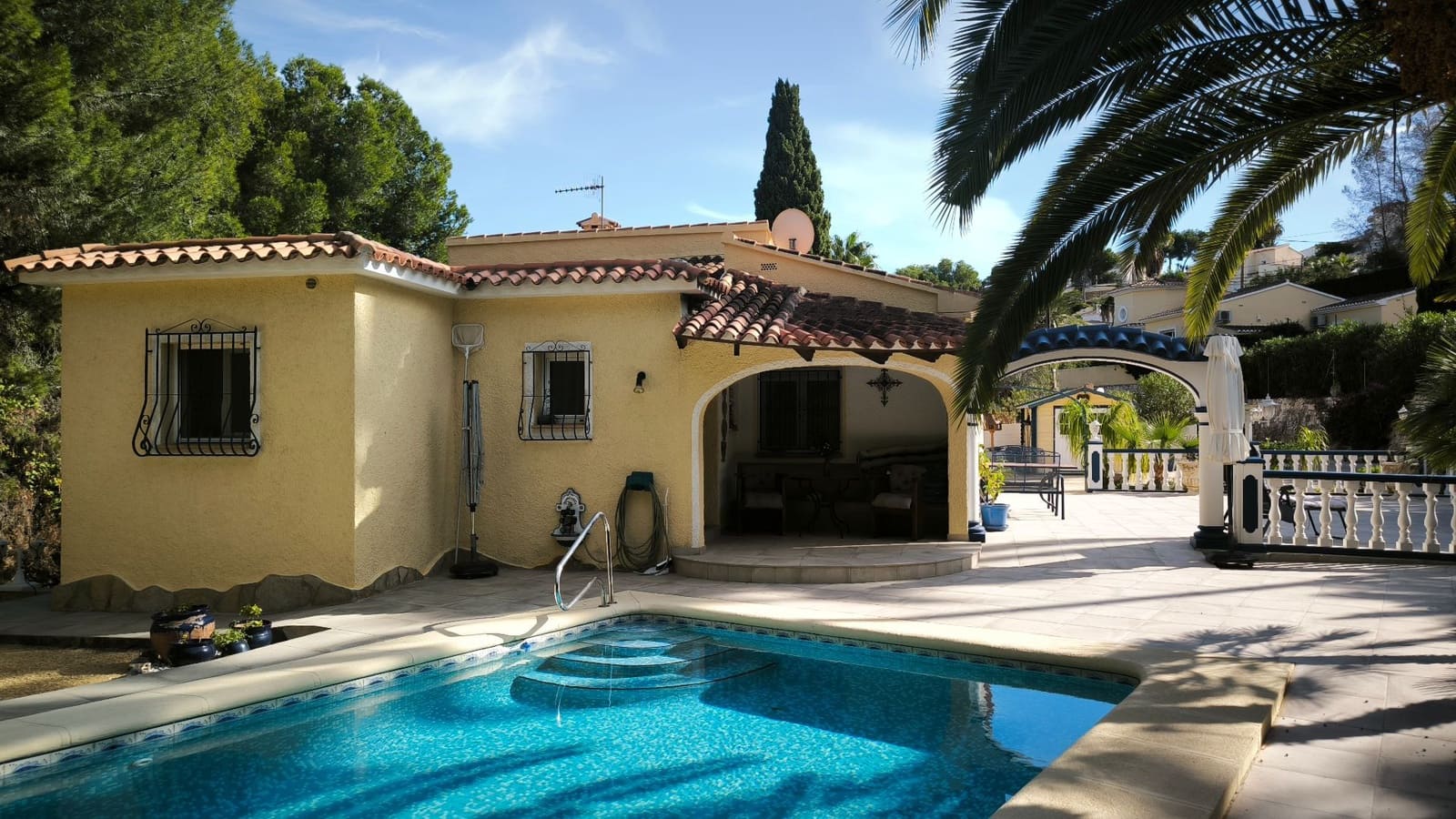 2 sypialnia Willa na sprzedaż w Benissa z basenem garażem - 550 000 € (Ref: 9472279)