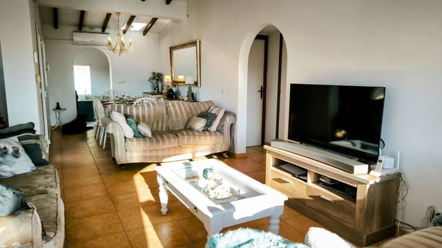 Chalet de 3 habitaciones en Teulada Pueblo, Teulada-Moraira en venta con piscina garaje - 775.000 € (Ref: 9472296)