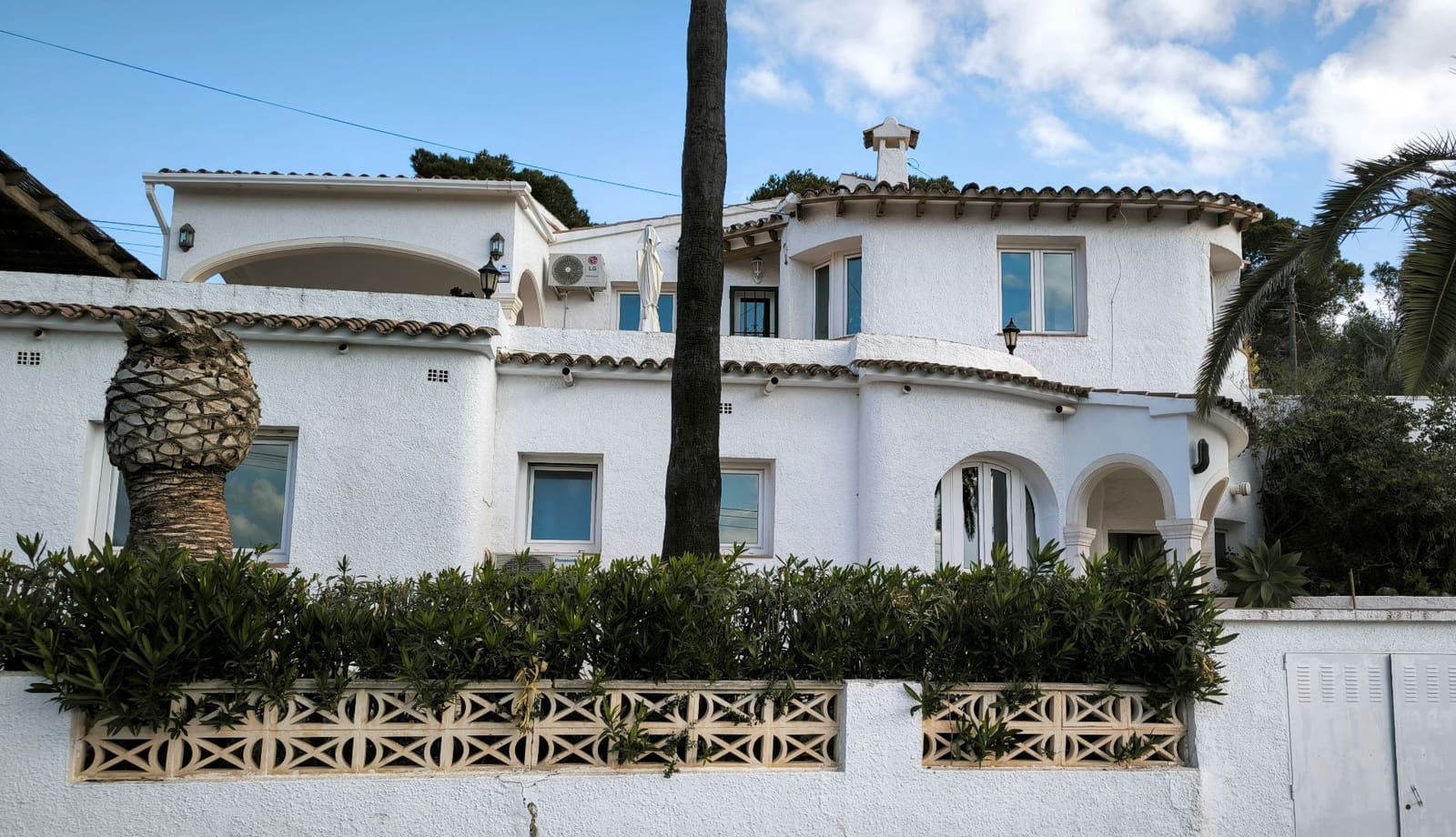 3 bedroom Villa for sale in Teulada with pool garage - € 775,000 (Ref: 9472296)