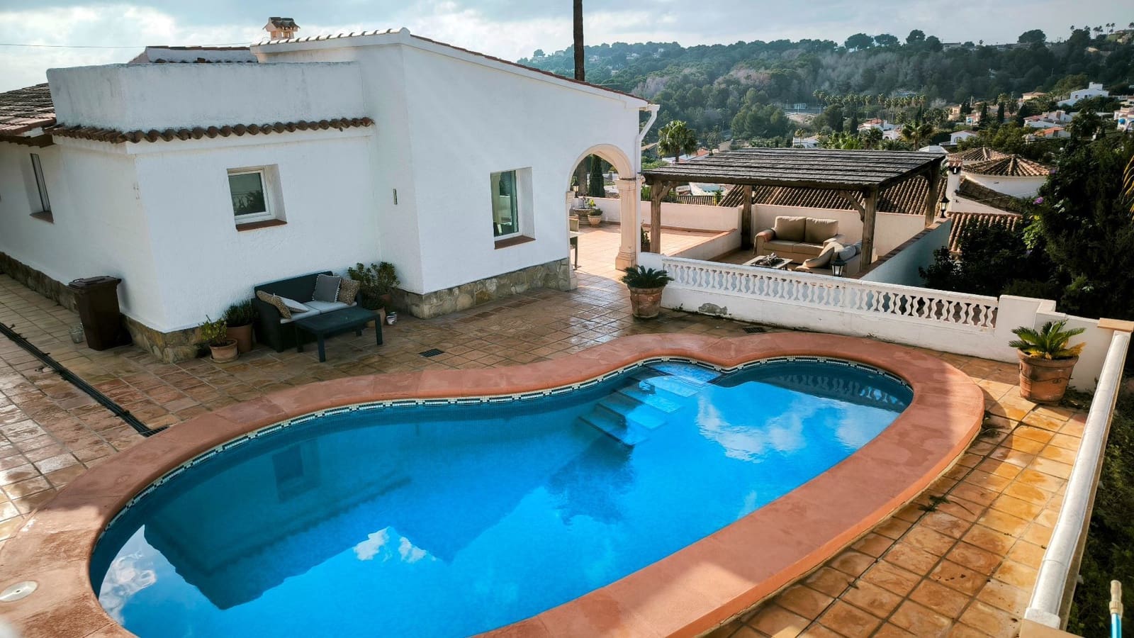 3 bedroom Villa for sale in Teulada with pool garage - € 775,000 (Ref: 9472296)
