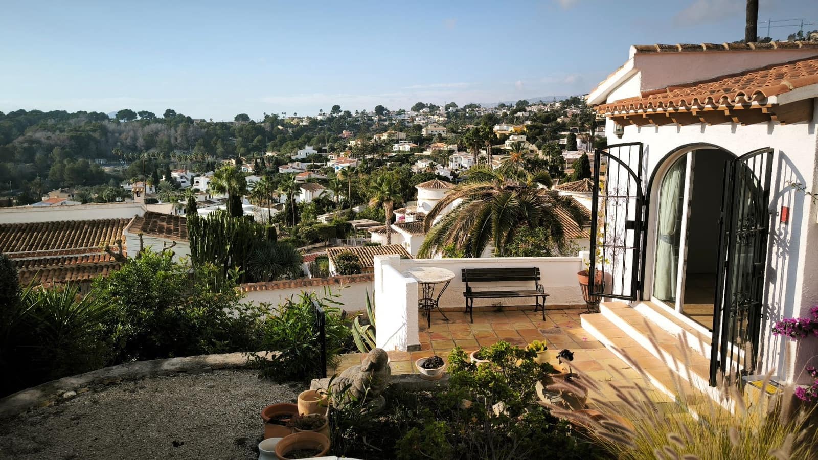 3 bedroom Villa for sale in Teulada with pool garage - € 775,000 (Ref: 9472296)