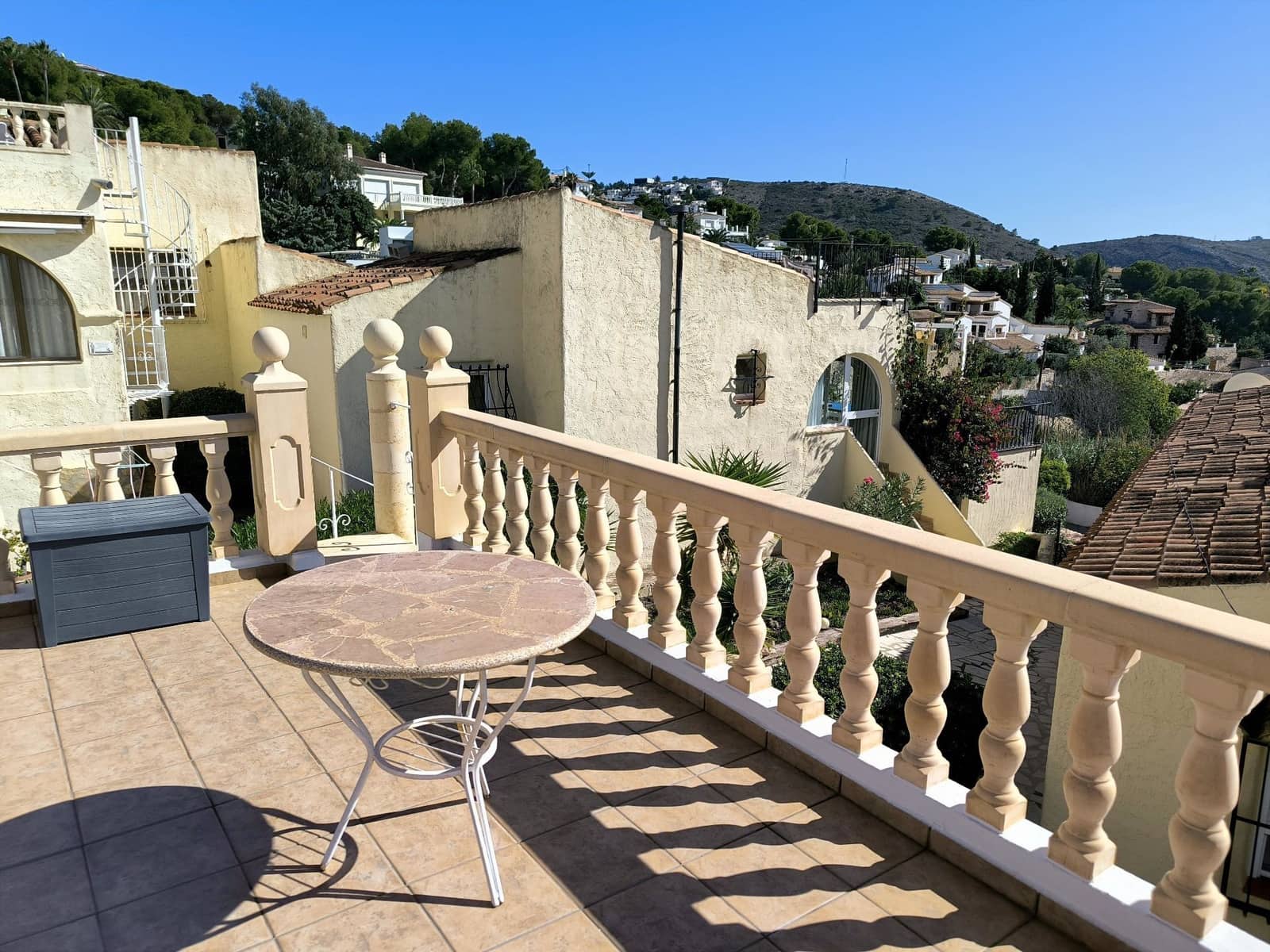 2 slaapkamer Bungalow te koop in Moraira met zwembad garage - € 299.000 (Ref: 9472297)