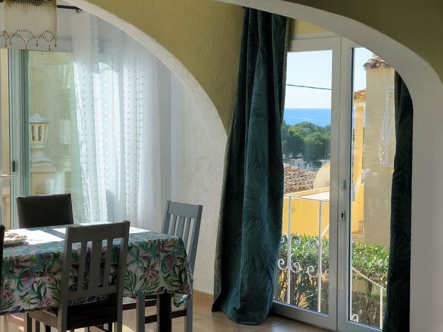 2 slaapkamer Bungalow te koop in Moraira, Teulada-Moraira met zwembad garage - € 299.000 (Ref: 9472297)