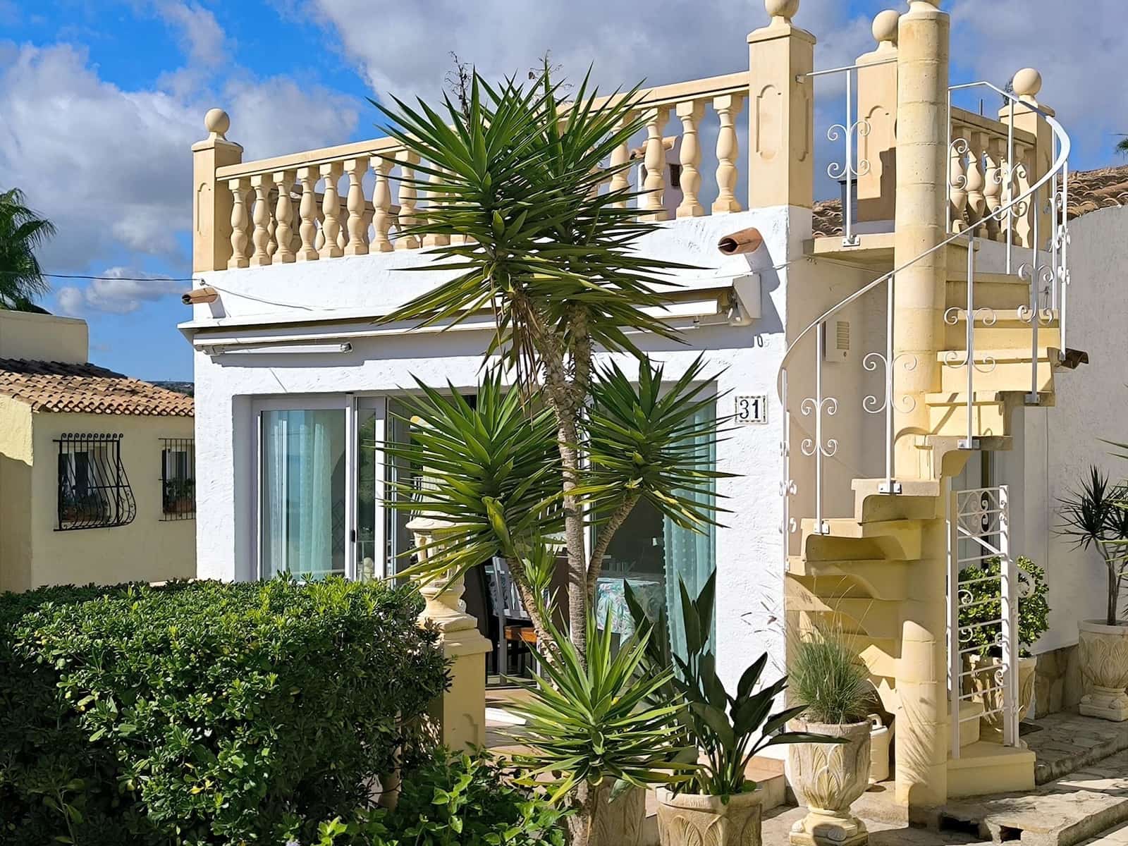 2 slaapkamer Bungalow te koop in Moraira met zwembad garage - € 299.000 (Ref: 9472297)