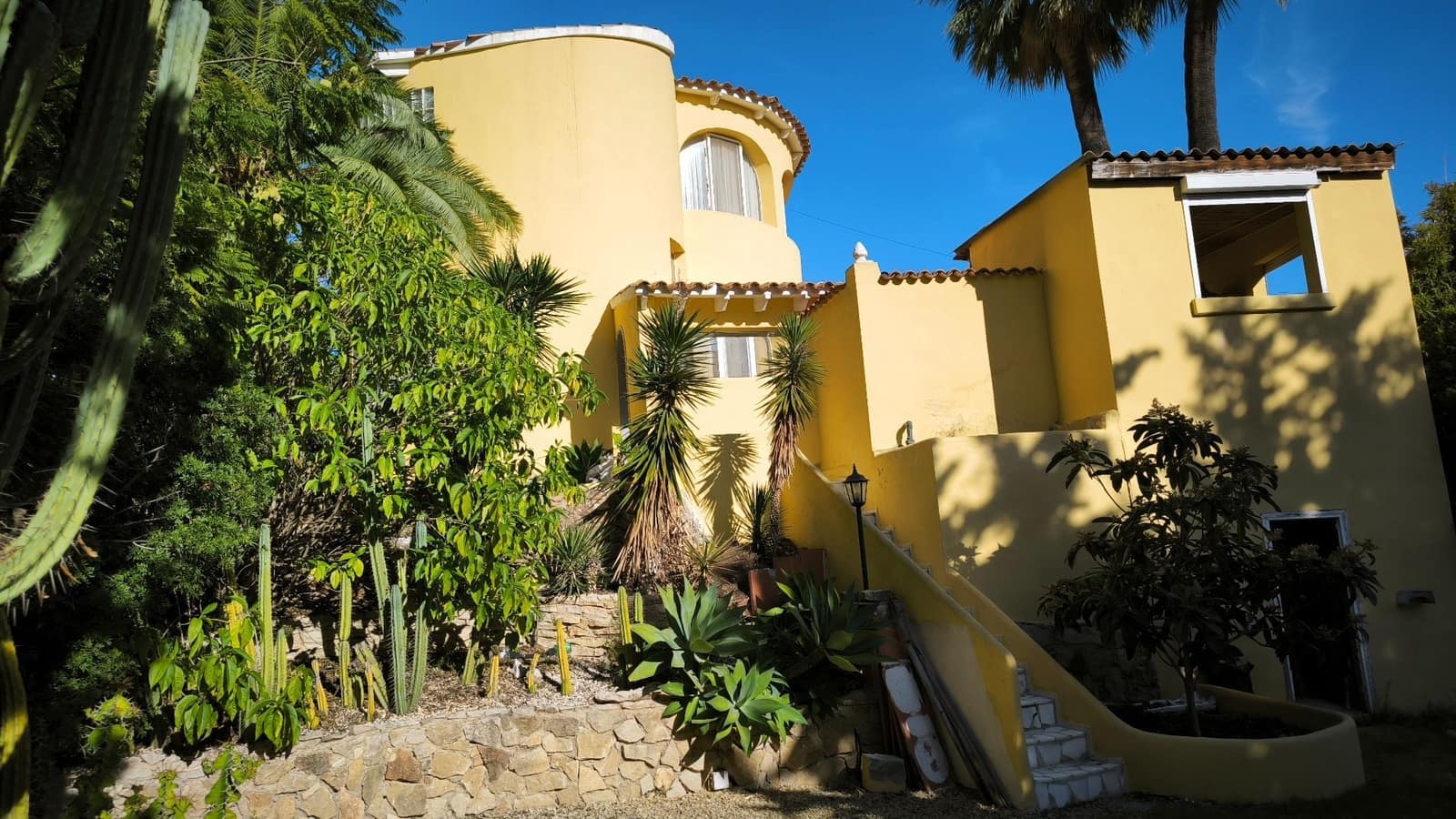 4 soveværelse Villa til salg i Benissa med swimmingpool garage - € 675.000 (Ref: 9472298)