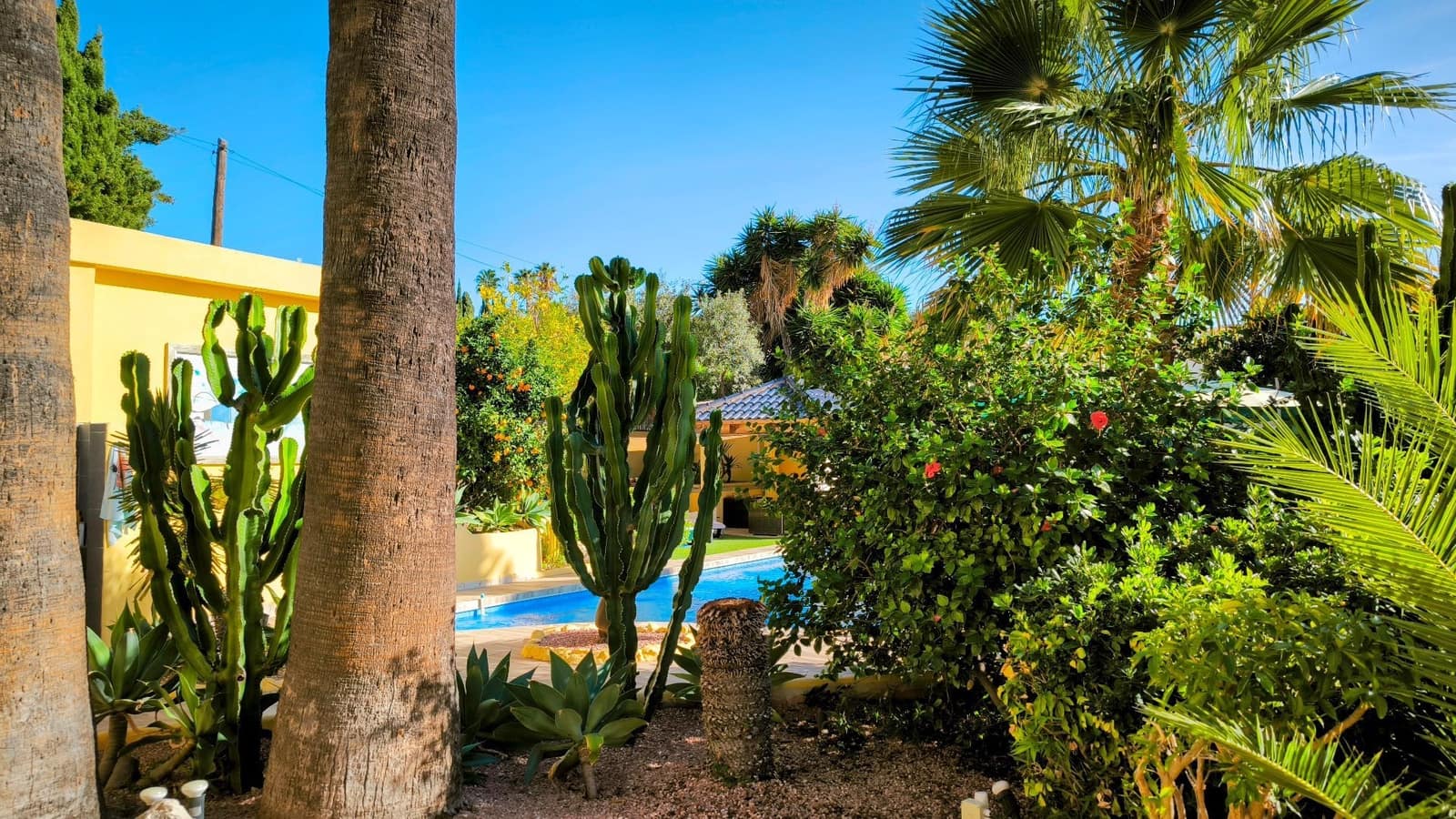 4 soveværelse Villa til salg i Benissa med swimmingpool garage - € 675.000 (Ref: 9472298)