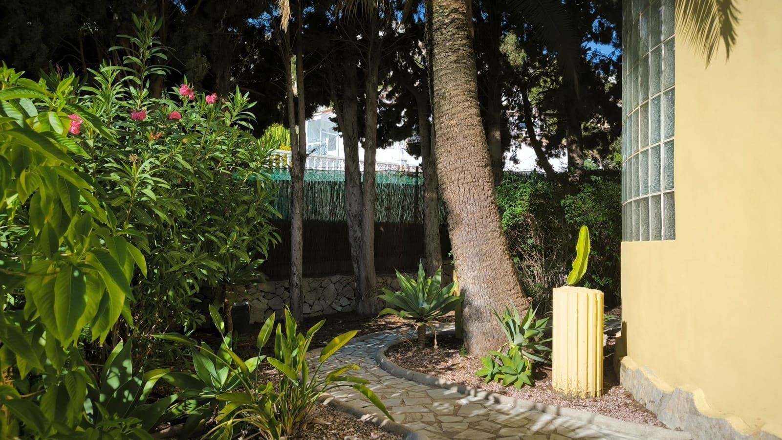 4 soveværelse Villa til salg i Benissa med swimmingpool garage - € 675.000 (Ref: 9472298)