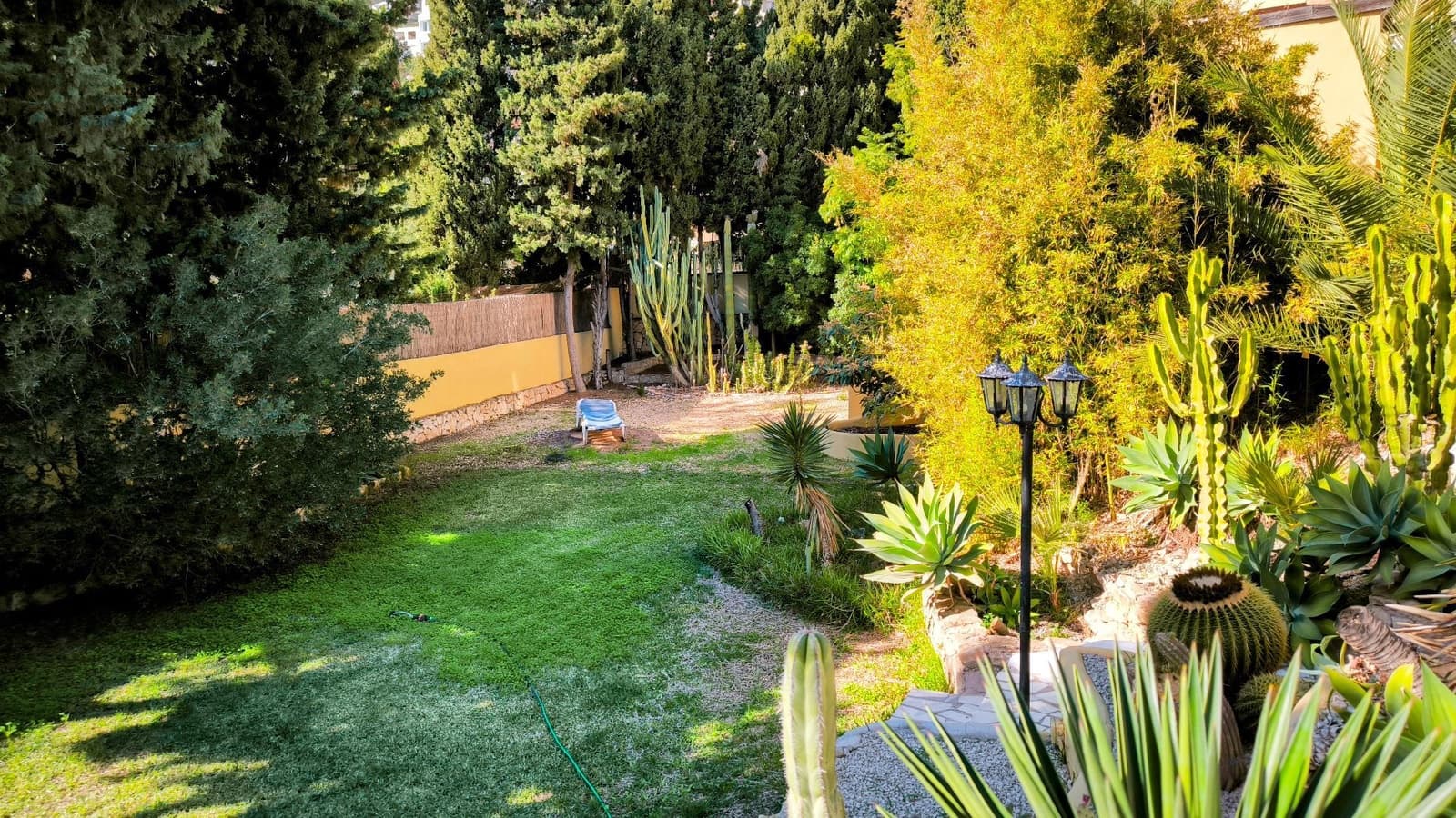 4 soveværelse Villa til salg i Benissa med swimmingpool garage - € 675.000 (Ref: 9472298)