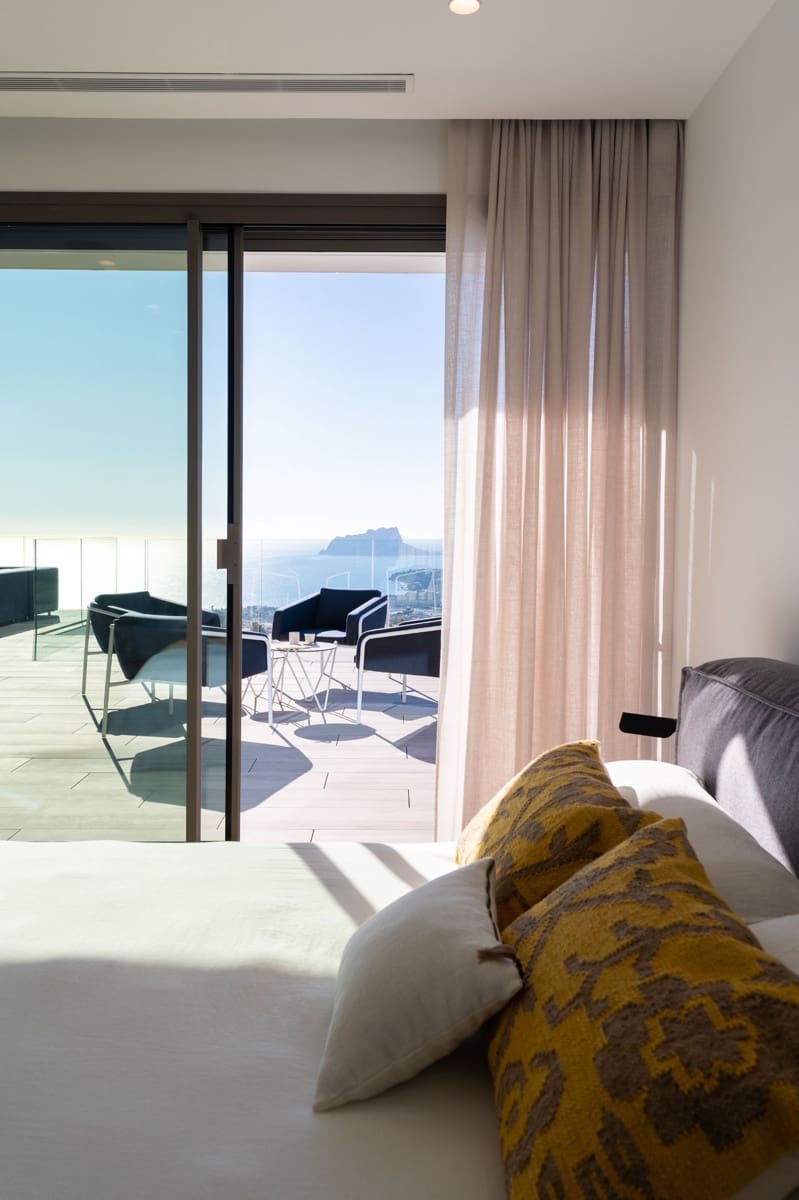 4 slaapkamer Villa te koop in Cumbre del Sol met garage - € 1.691.000 (Ref: 9508399)