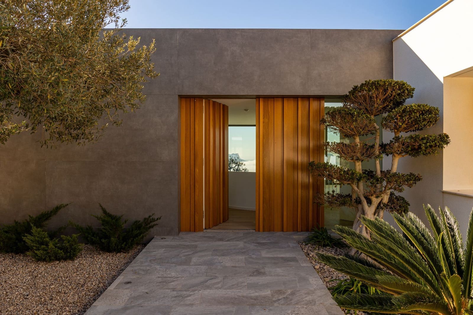 4 slaapkamer Villa te koop in Cumbre del Sol met garage - € 1.691.000 (Ref: 9508399)