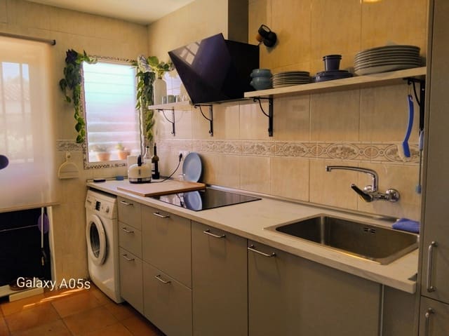 4 bedroom Villa for sale in Montroy with pool garage - € 249,750 (Ref: 9700450)