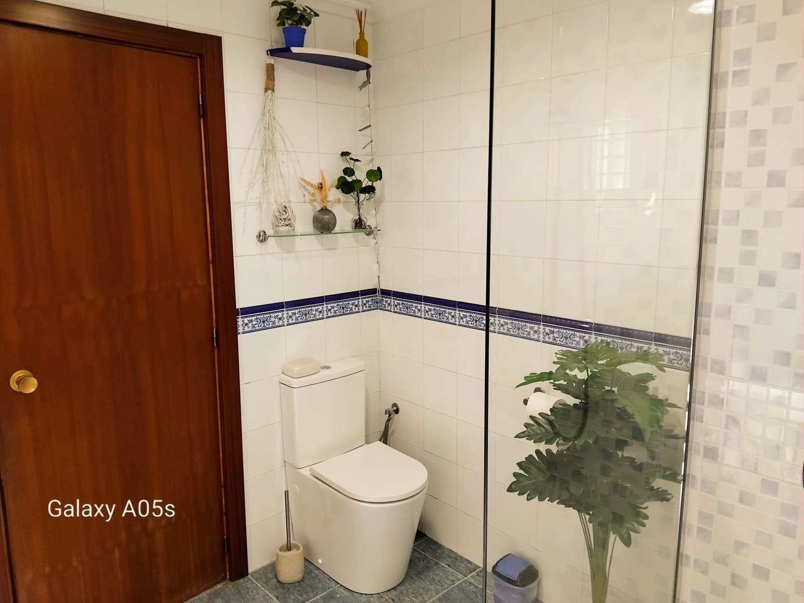 4 bedroom Villa for sale in Montroy with pool garage - € 249,750 (Ref: 9700450)