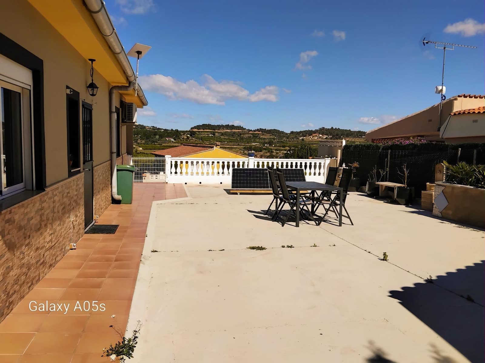 4 bedroom Villa for sale in Montroy with pool garage - € 249,750 (Ref: 9700450)