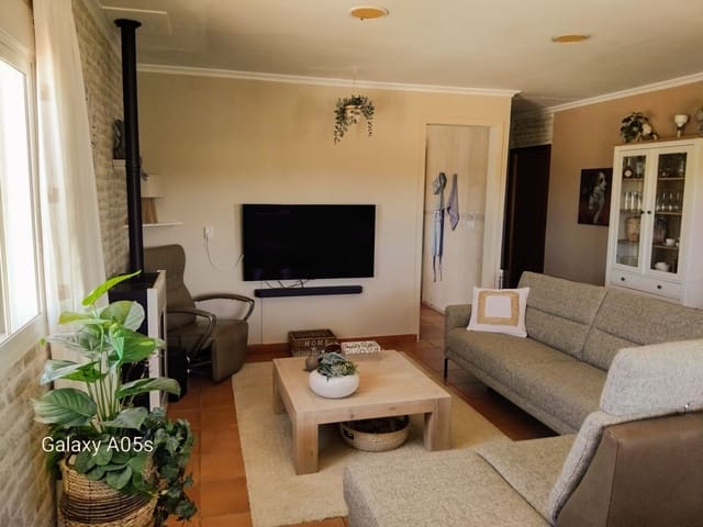 4 bedroom Villa for sale in Montroy with pool garage - € 249,750 (Ref: 9700450)