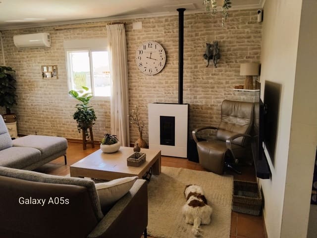 4 bedroom Villa for sale in Montroy with pool garage - € 249,750 (Ref: 9700450)