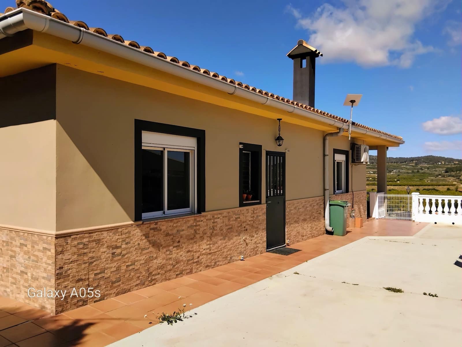 4 bedroom Villa for sale in Montroy with pool garage - € 249,750 (Ref: 9700450)