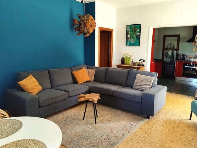 4 bedroom Villa for sale in Vilamarxant / Villamarchante with pool garage - € 219,500 (Ref: 9731679)