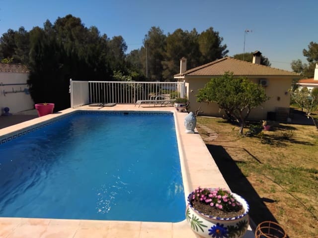 4 bedroom Villa for sale in Vilamarxant / Villamarchante with pool garage - € 219,500 (Ref: 9731679)
