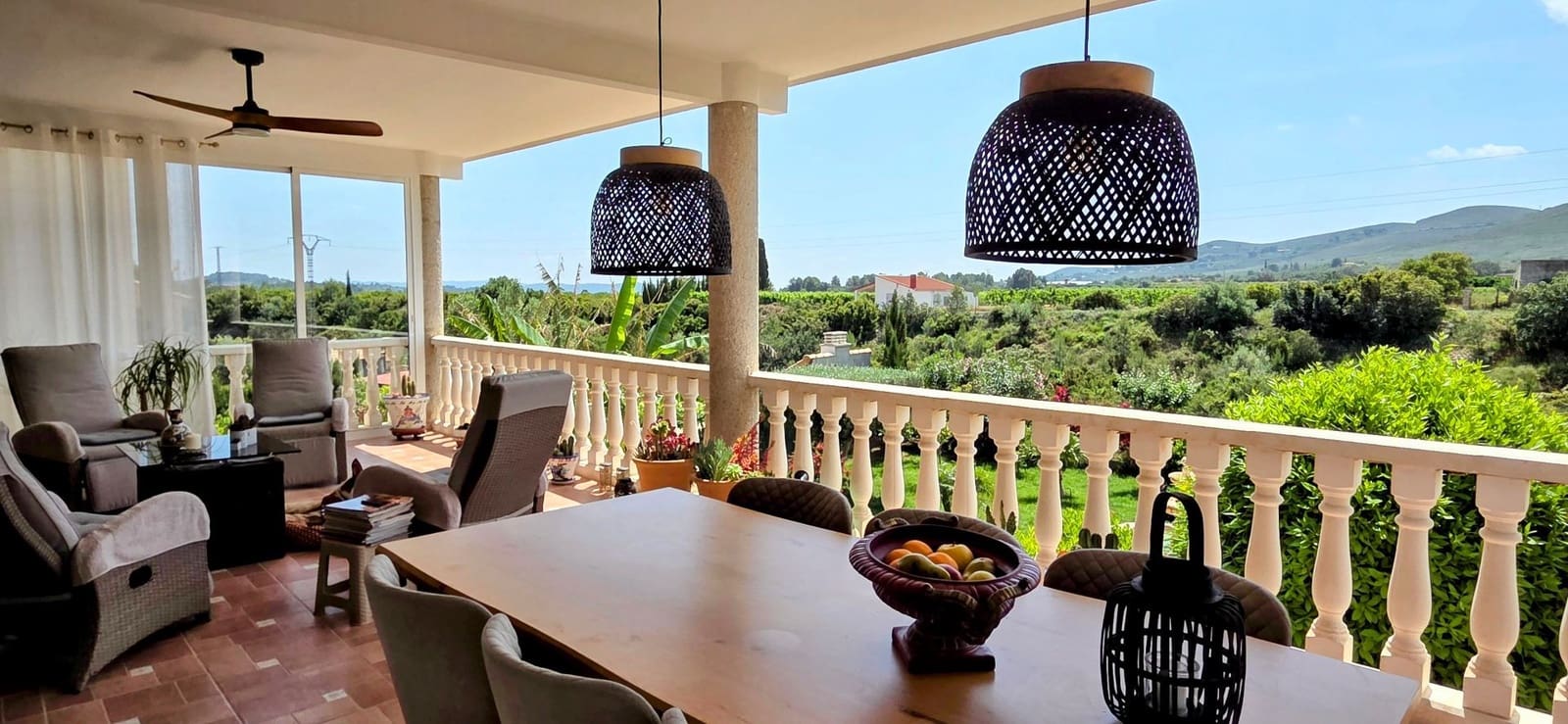 5 soverom Villa til salgs i Turis med svømmebasseng garasje - € 395 000 (Ref: 9814201)