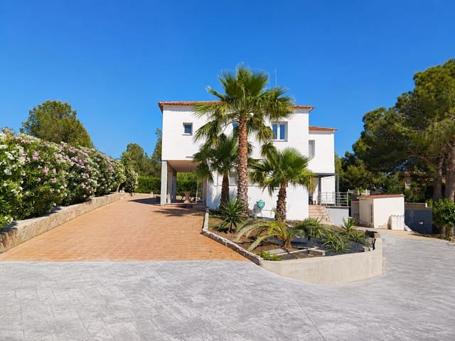 6 Zimmer Villa zu verkaufen in Alberic mit Pool Garage - 345.000 € (Ref: 9858015)