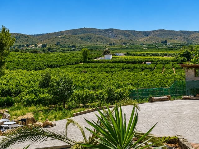 6 Zimmer Villa zu verkaufen in Alberic mit Pool Garage - 345.000 € (Ref: 9858015)