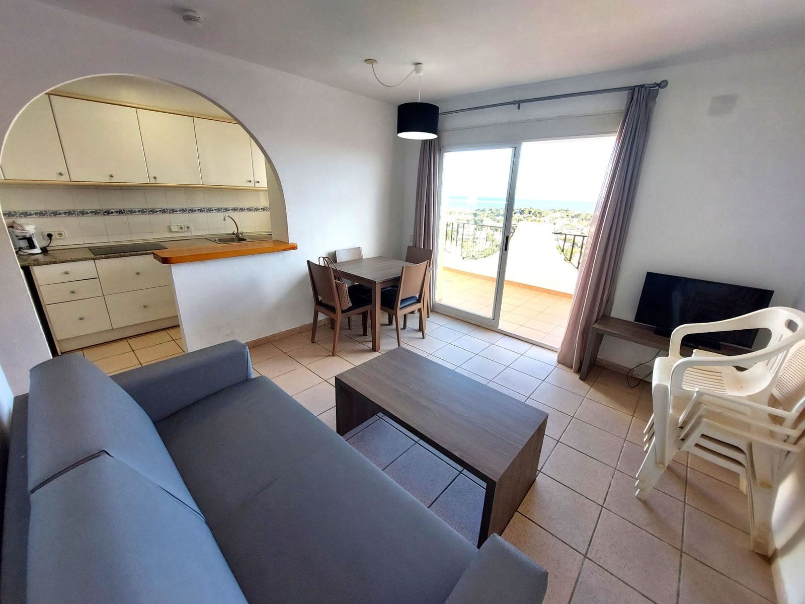 2 makuuhuone Huoneisto myytävänä paikassa Calpe / Calp mukana uima-altaan 
autotalli - 240 000 € (Ref: 9915253)