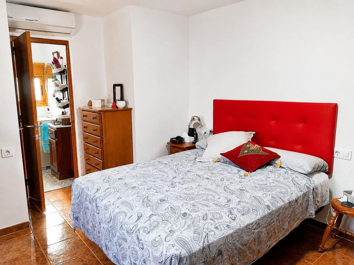 3 soverom Villa til salgs i Chiva med svømmebasseng garasje - € 260 000 (Ref: 9941728)