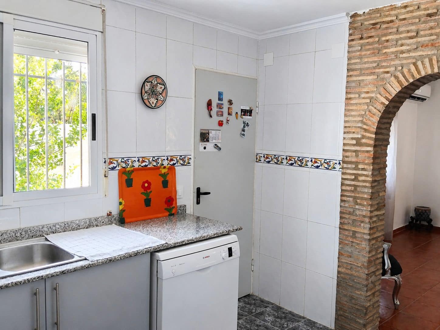 3 soverom Villa til salgs i Chiva med svømmebasseng garasje - € 260 000 (Ref: 9941728)