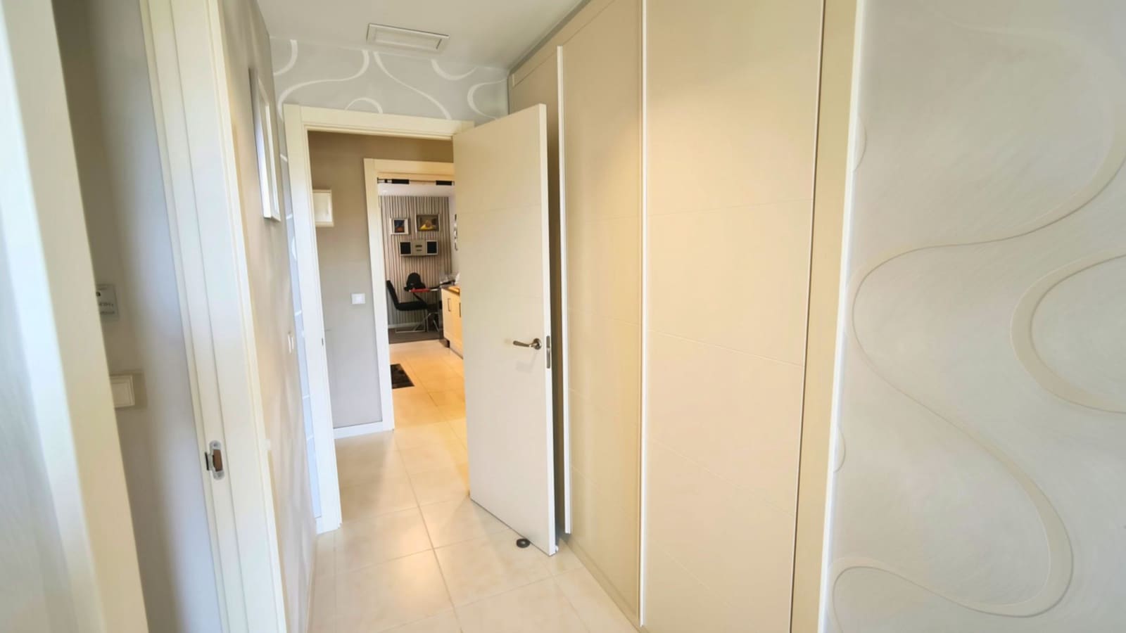 2 bedroom Apartment for sale in Altea with pool garage - € 375,000 (Ref: 9943312)