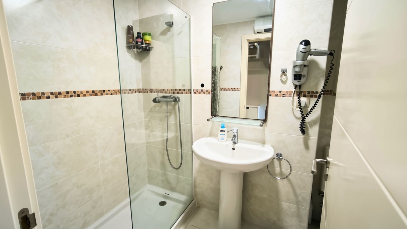 2 bedroom Apartment for sale in Altea with pool garage - € 375,000 (Ref: 9943312)