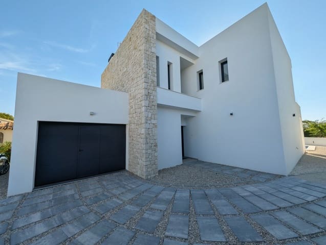 3 slaapkamer Villa te koop in Benissa met zwembad garage - € 1.175.000 (Ref: 9951035)