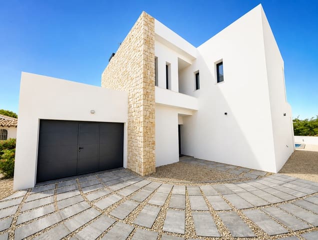 3 soverom Villa til salgs i Benissa med svømmebasseng garasje - € 1 175 000 (Ref: 9951035)