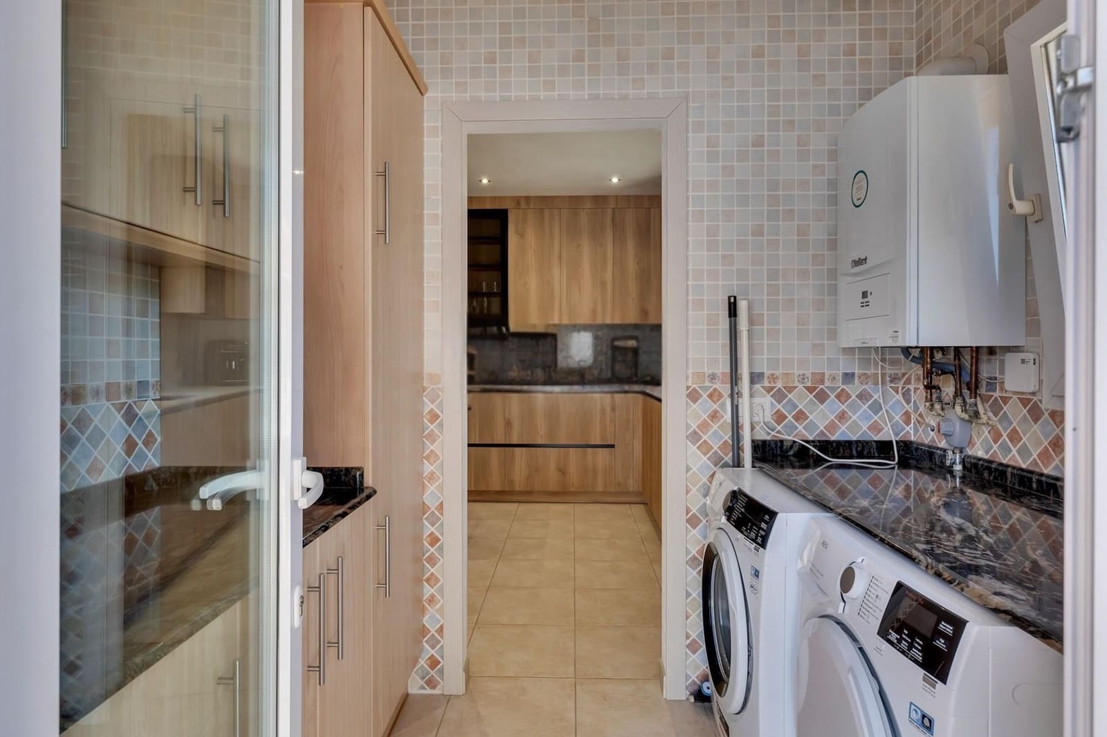 3 bedroom Villa for sale in Beniarbeig with pool garage - € 499,000 (Ref: 9966123)