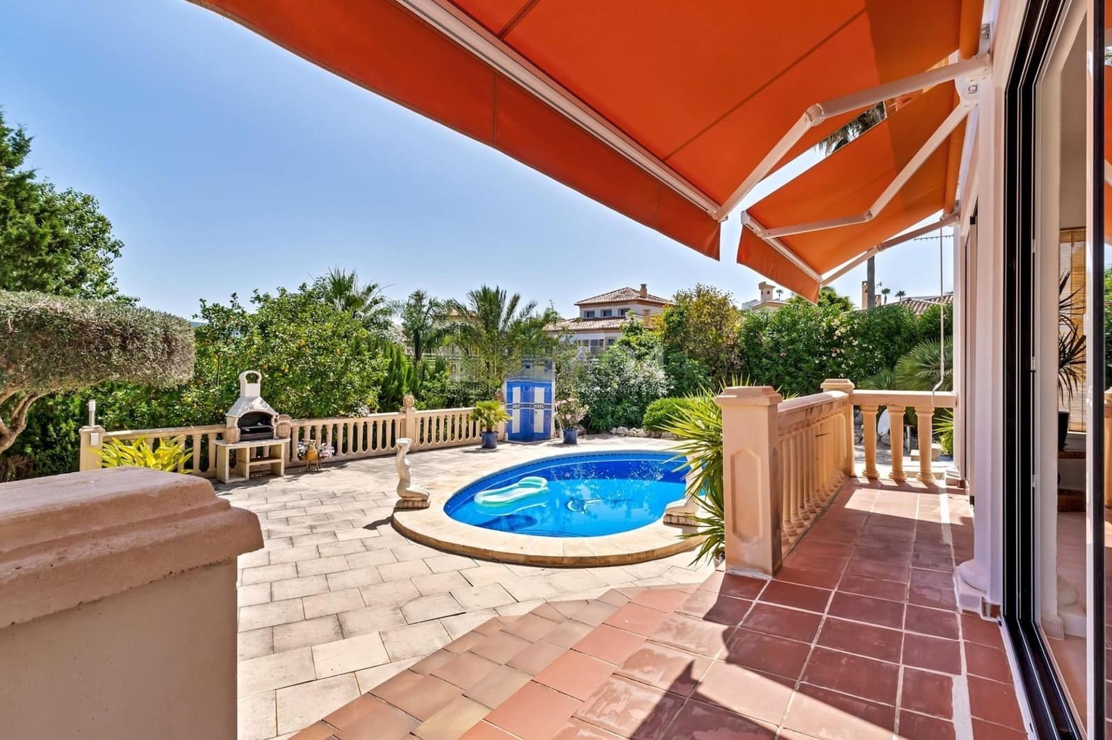 3 bedroom Villa for sale in Beniarbeig with pool garage - € 499,000 (Ref: 9966123)