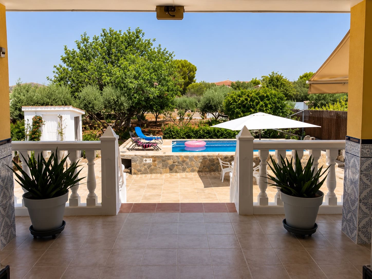 4 bedroom Villa for sale in Montroy with pool garage - € 259,000 (Ref: 9981806)