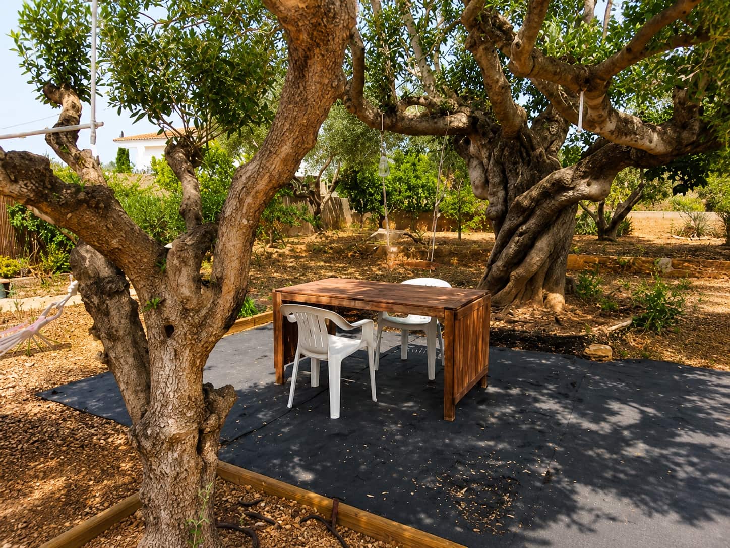 4 bedroom Villa for sale in Montroy with pool garage - € 259,000 (Ref: 9981806)