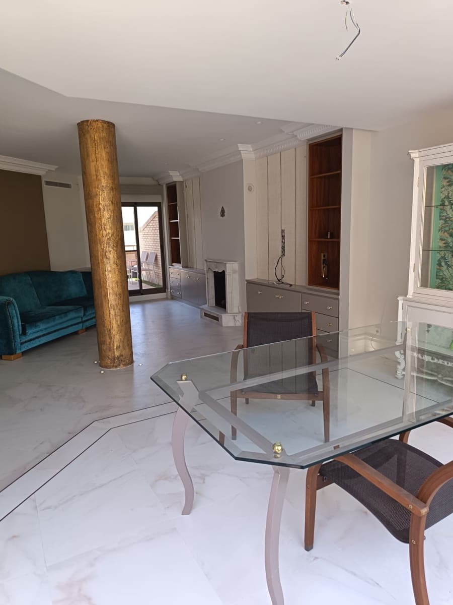 3 sypialnia Penthouse na sprzedaż w Miasto Walencja z basenem garażem - 1 167 000 € (Ref: 9398031)