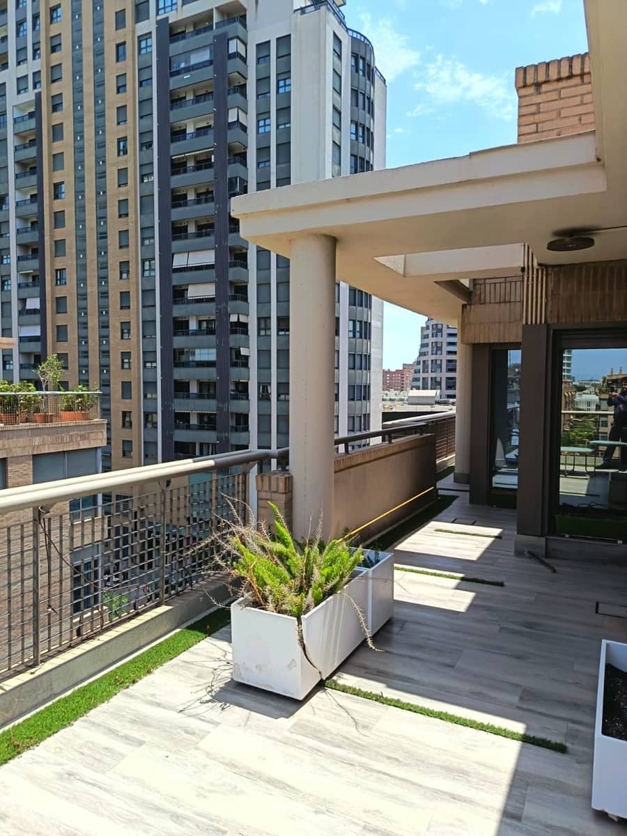 3 sypialnia Penthouse na sprzedaż w Miasto Walencja z basenem garażem - 1 167 000 € (Ref: 9398031)