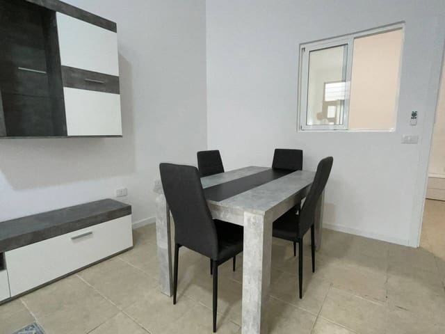 1 slaapkamer Studio te koop in Arona - € 119.900 (Ref: 9401613)