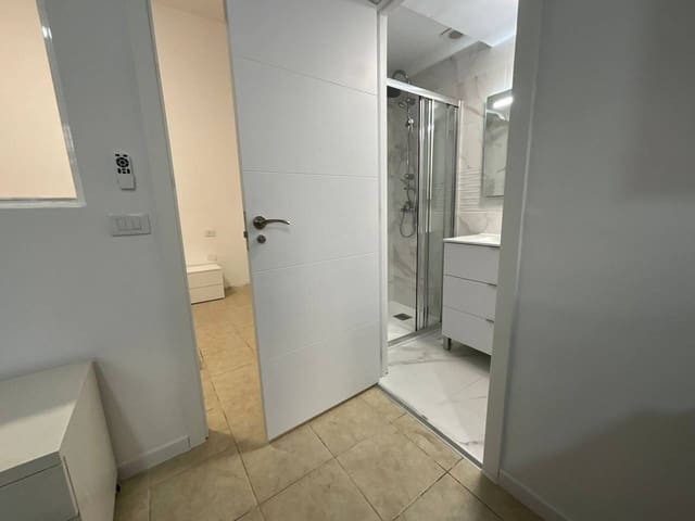 1 slaapkamer Studio te koop in Arona - € 119.900 (Ref: 9401613)