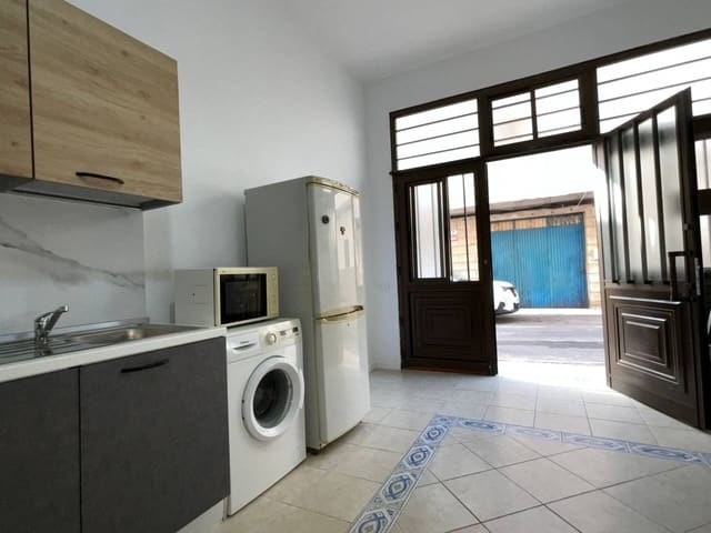 1 slaapkamer Studio te koop in Arona - € 119.900 (Ref: 9401613)