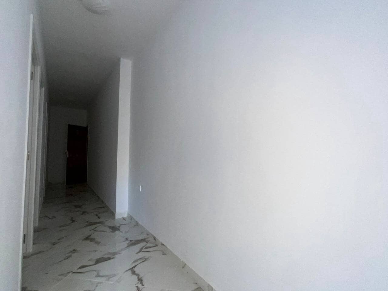 2 bedroom Flat for sale in Arona - € 137,000 (Ref: 9401615)