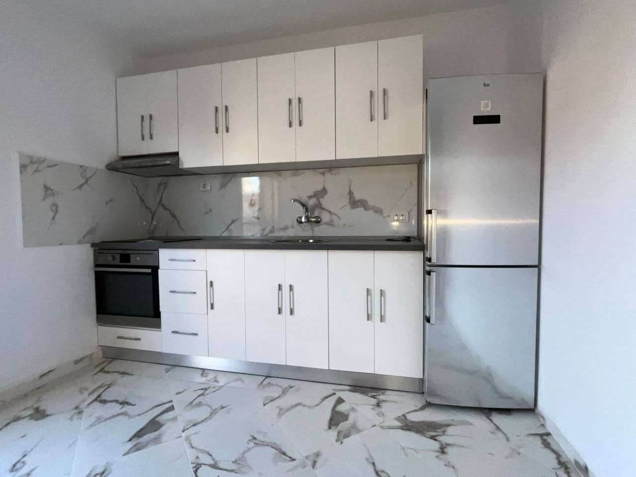2 bedroom Flat for sale in Arona - € 137,000 (Ref: 9401615)