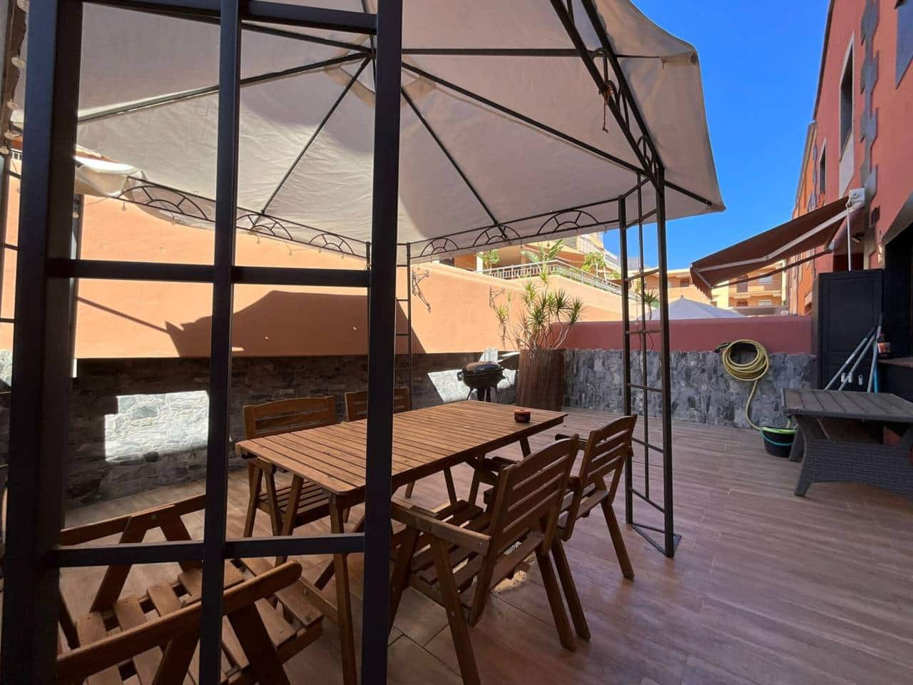 3 soverom Hus til salgs i Adeje med svømmebasseng garasje - € 575 000 (Ref: 9402750)