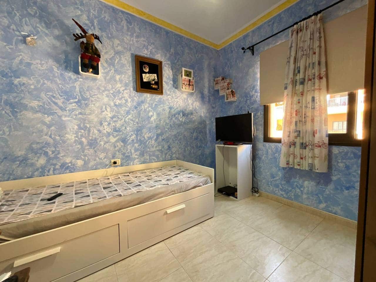 3 soverom Hus til salgs i Adeje med svømmebasseng garasje - € 575 000 (Ref: 9402750)