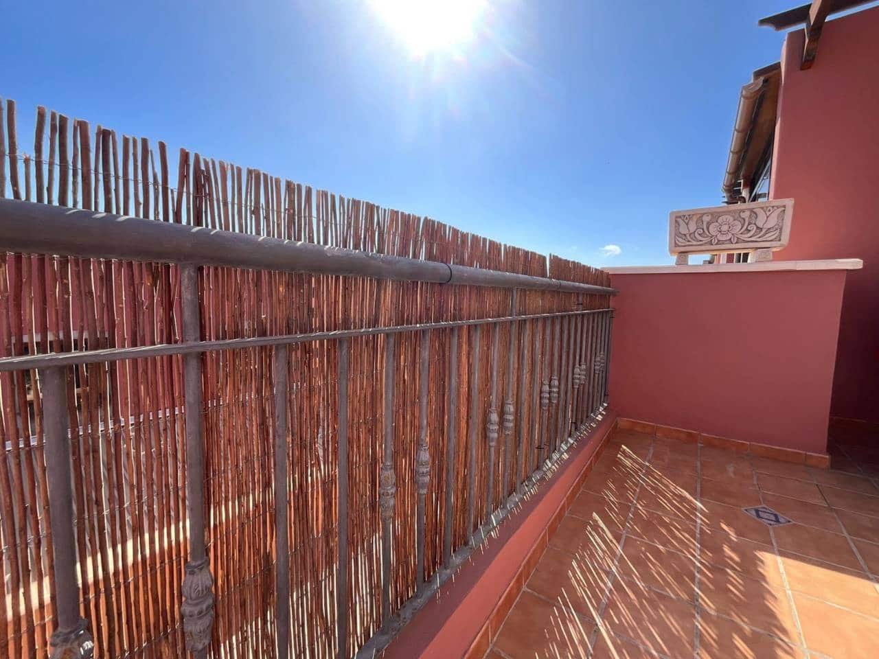 3 soverom Hus til salgs i Adeje med svømmebasseng garasje - € 575 000 (Ref: 9402750)